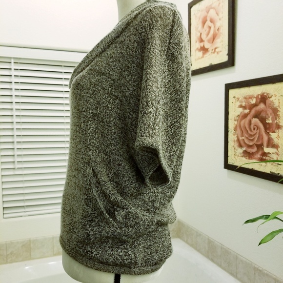 ⭐️3/$15 Love Hanger Short Sleeve W Pockets Blouse - Picture 3 of 7